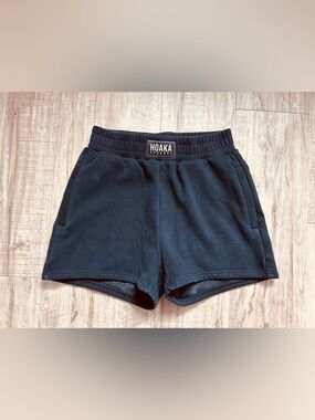 HOAKA Black Cozy Shorts velour lined zippered pockets comfy sporty fitness gym